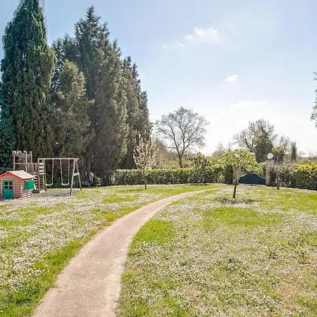 Willa Borghetto Valtania With Pool, Garden And Sauna