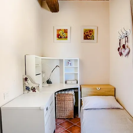 Borghetto Valtania With Pool, Garden And Sauna Amelia