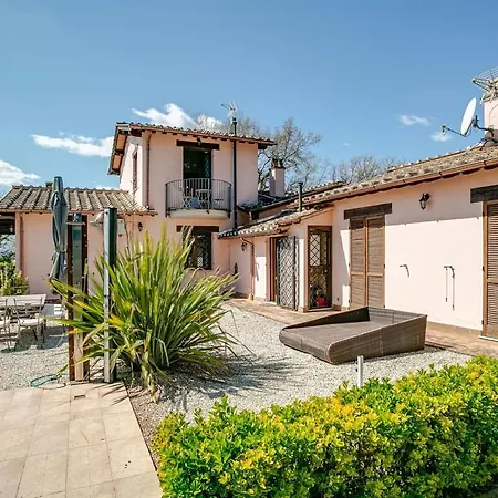 Borghetto Valtania With Pool, Garden And Sauna Willa *